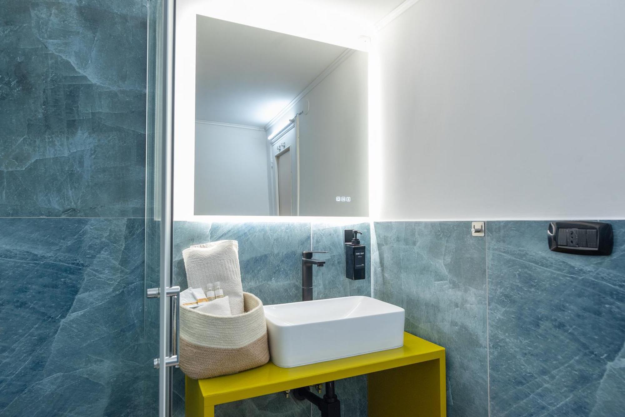 J-Appartment Toledo Napoli Dış mekan fotoğraf